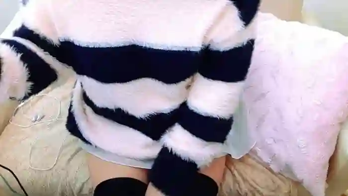 uxuHINAuxu
