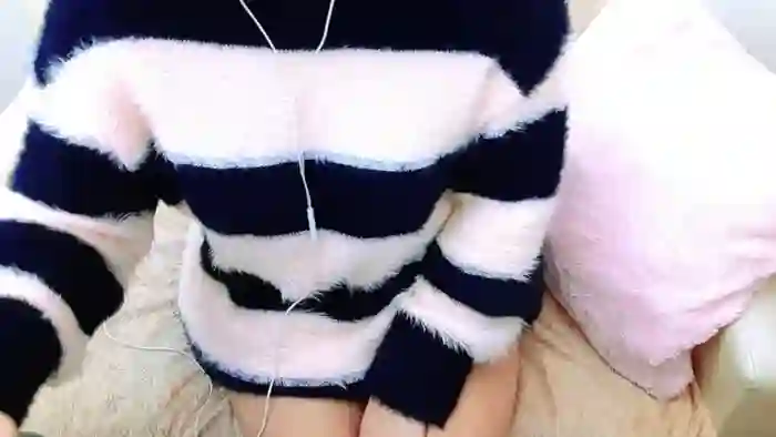 uxuHINAuxu