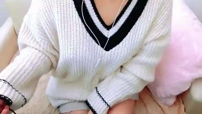 uxuHINAuxu