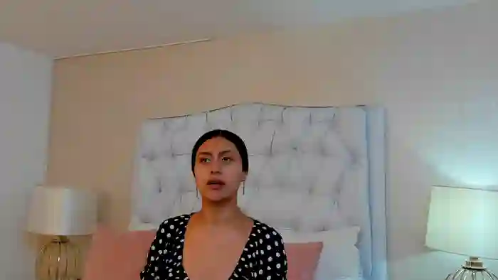 MiaLewis
