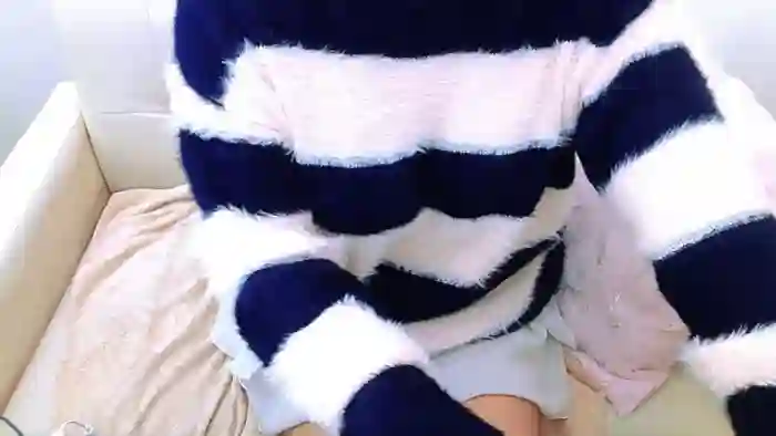 uxuHINAuxu