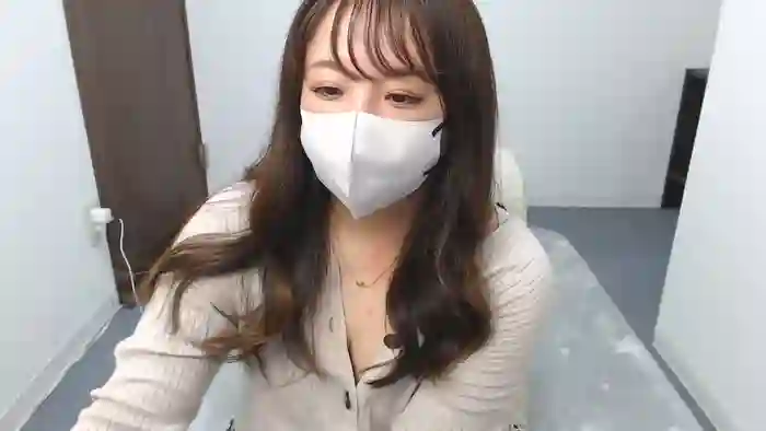 YURI3m