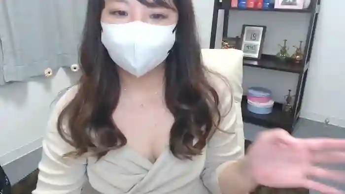 YURI3m