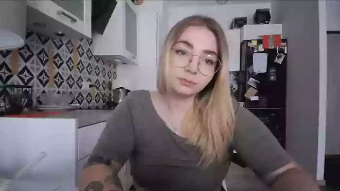 _Blondiebaby_