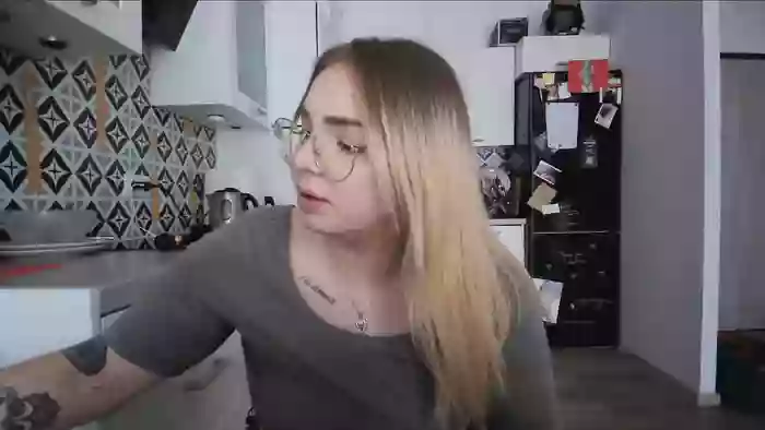 _Blondiebaby_