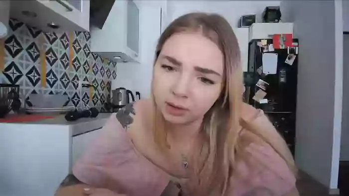 _Blondiebaby_