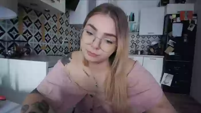 _Blondiebaby_