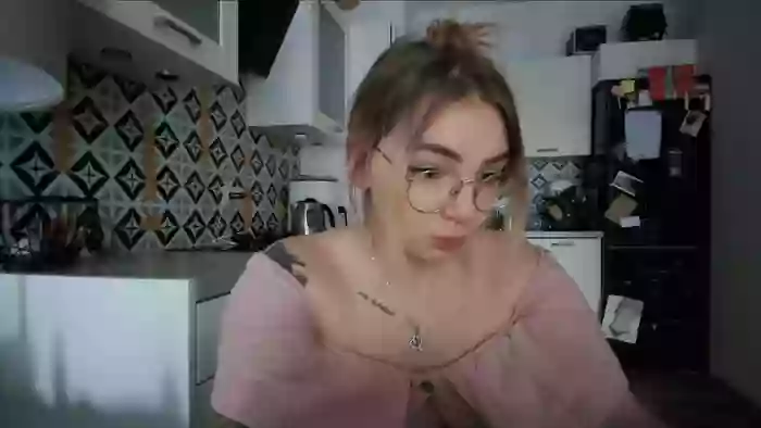 _Blondiebaby_