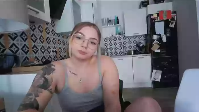 _Blondiebaby_