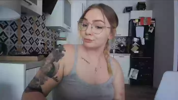 _Blondiebaby_