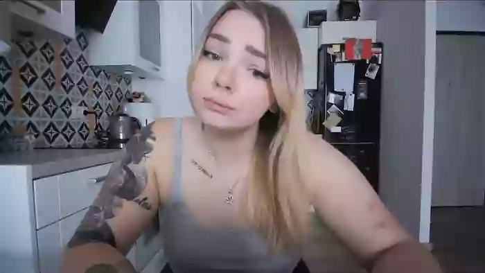 _Blondiebaby_
