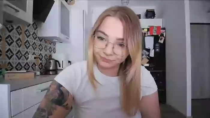_Blondiebaby_