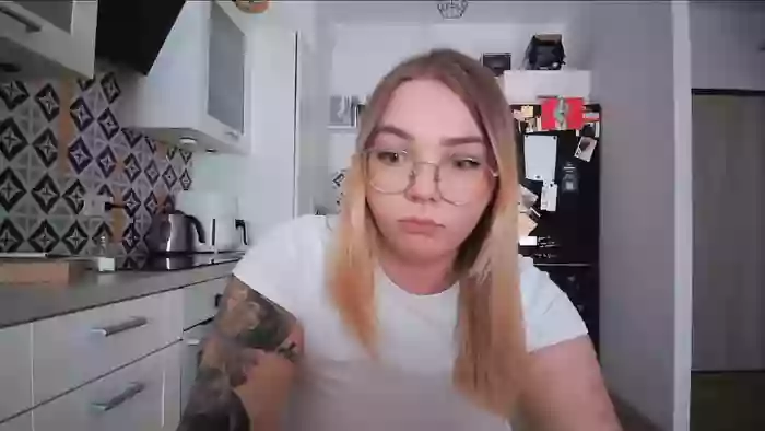 _Blondiebaby_