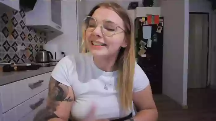 _Blondiebaby_