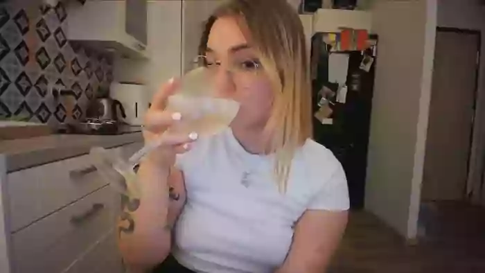 _Blondiebaby_