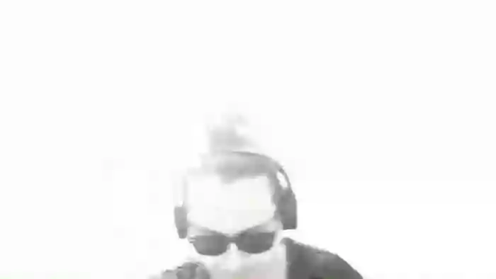 d-_-b