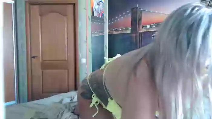 hot_girl_bummer
