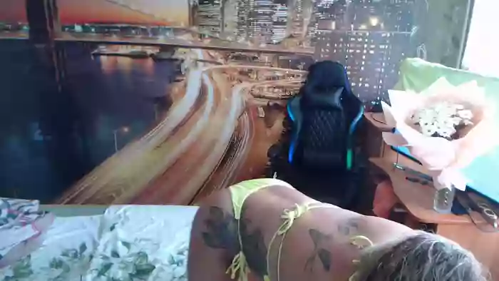hot_girl_bummer