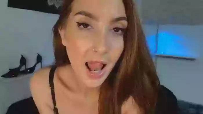 LolaDiamondUK