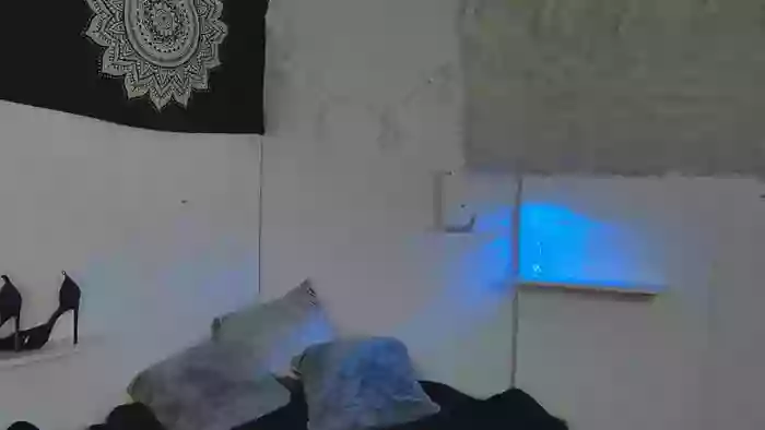 LolaDiamondUK