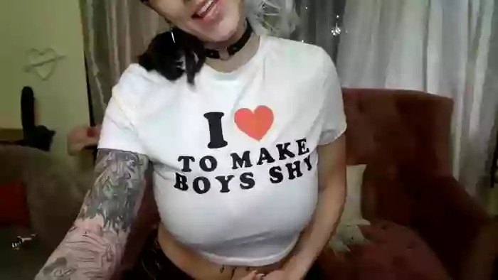 GoddessFoxxiSilk