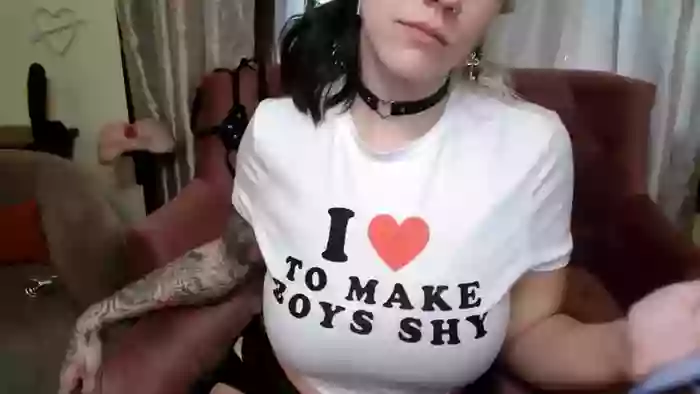 GoddessFoxxiSilk