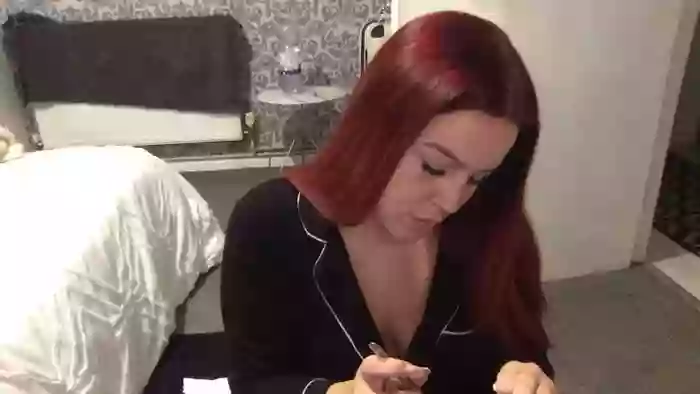 RedHeadLilyUK