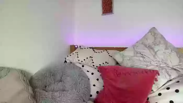 GoldieUKx