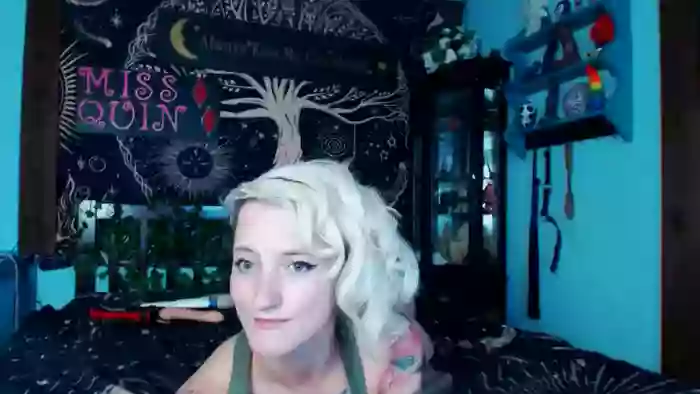 MissQuinCam