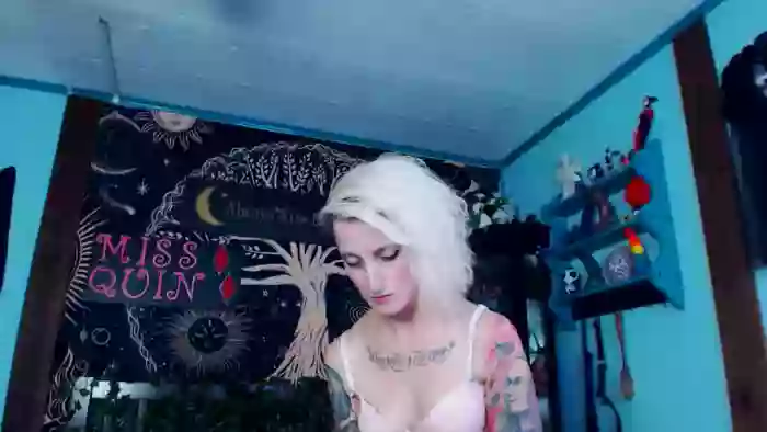 MissQuinCam