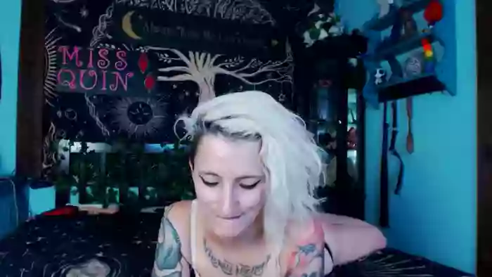 MissQuinCam