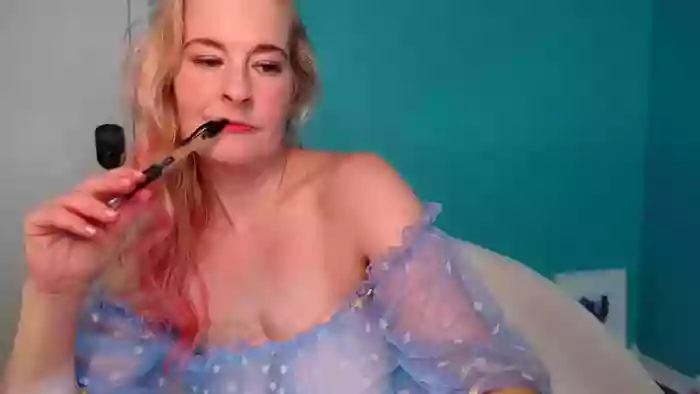 NadiaLayne