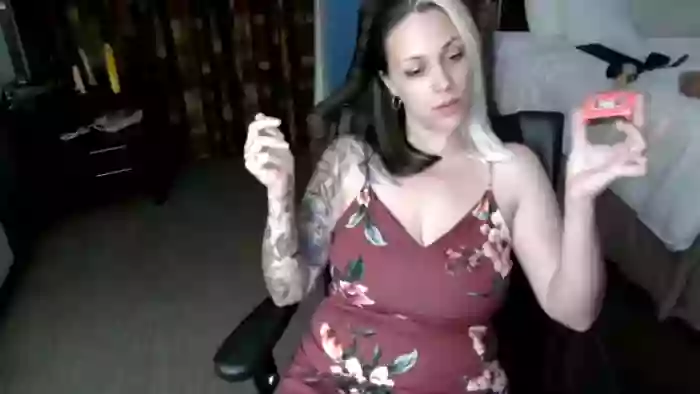 GoddessFoxxiSilk
