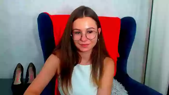 AliceeCute18