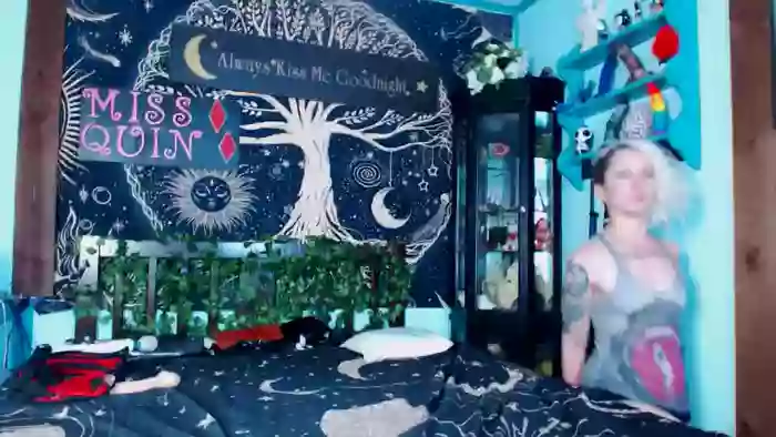 MissQuinCam