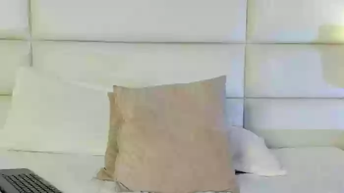MiiaDecker