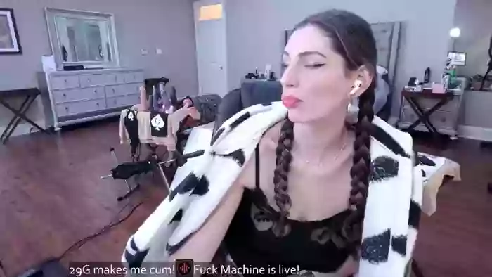 lucy_aura