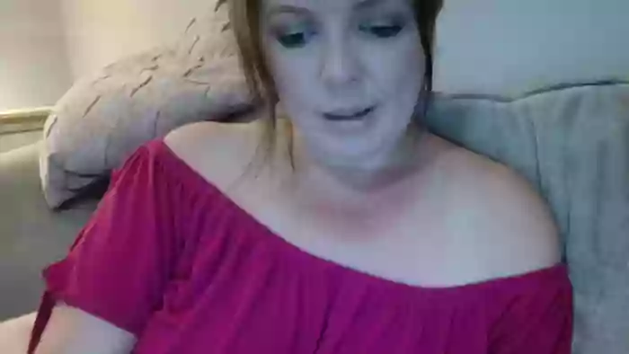 CurvyCourtneyUK