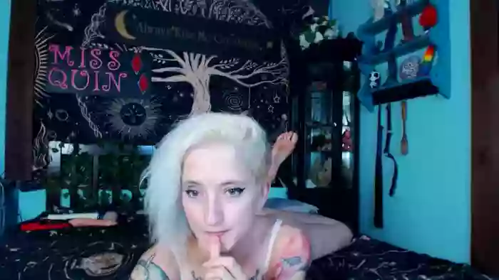 MissQuinCam