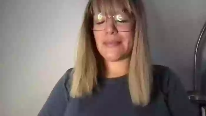 MistressLouUK