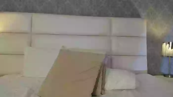 MiiaDecker