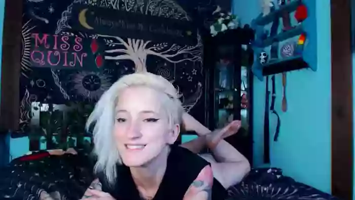 MissQuinCam