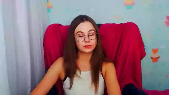 AliceeCute18