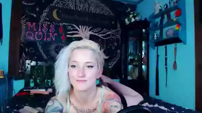 MissQuinCam