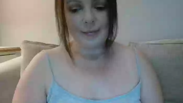 CurvyCourtneyUK