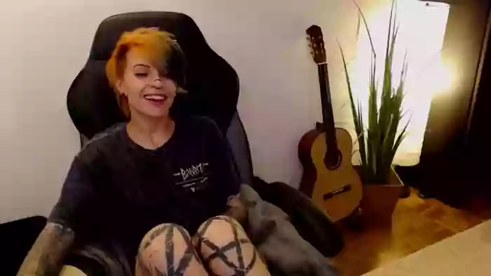 MaadHaatterX
