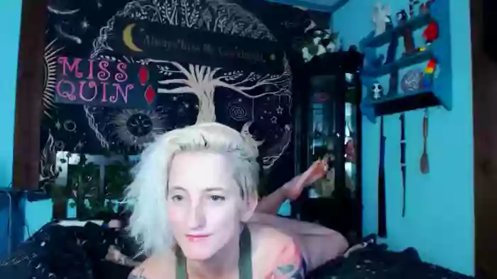MissQuinCam