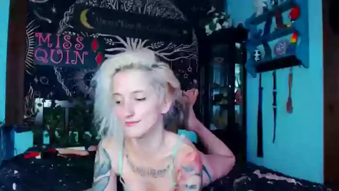 MissQuinCam