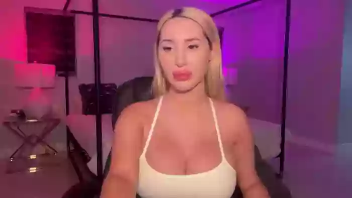 AmandaAndrewsxx