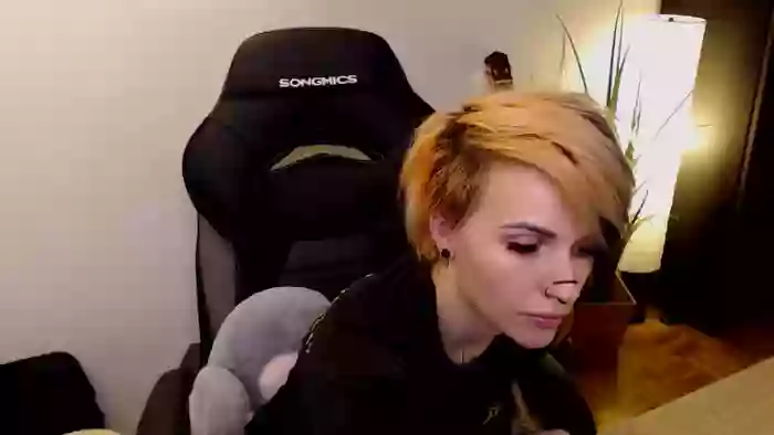 MaadHaatterX